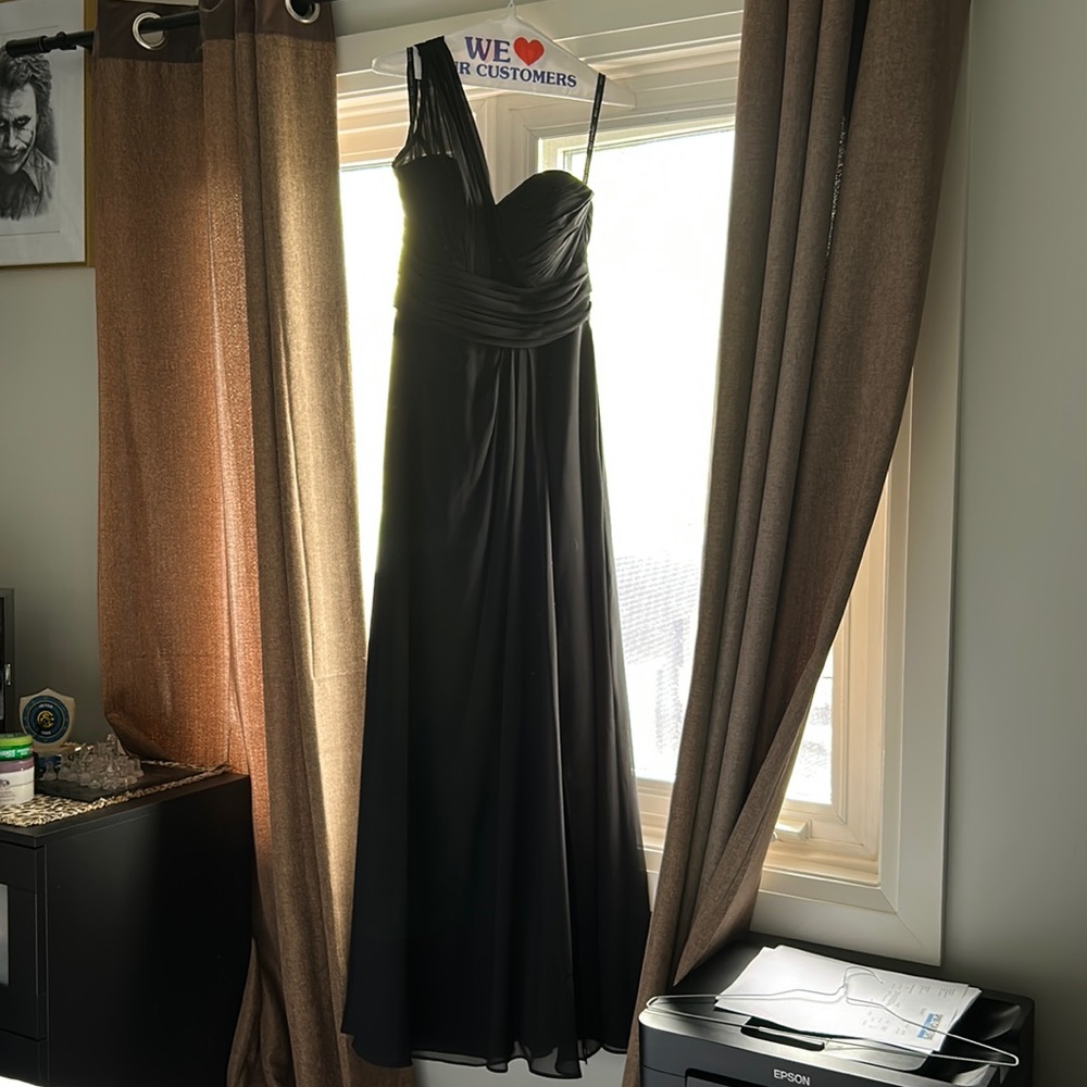 Bill levkoff gown